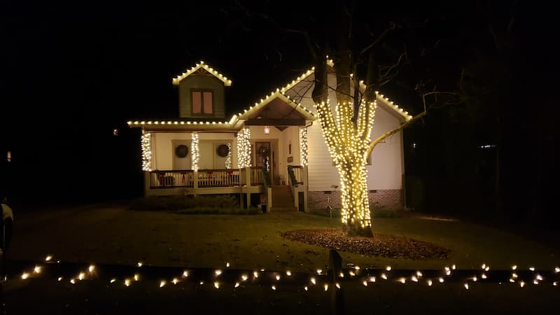 Christmas lights up project in smyrna ga