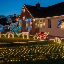 How Early Should Atlanta Homeowners Book Christmas Light Installation?