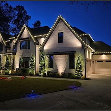 Expert-Christmas-Light-Installation-in-the-Atlanta-Area-1 1
