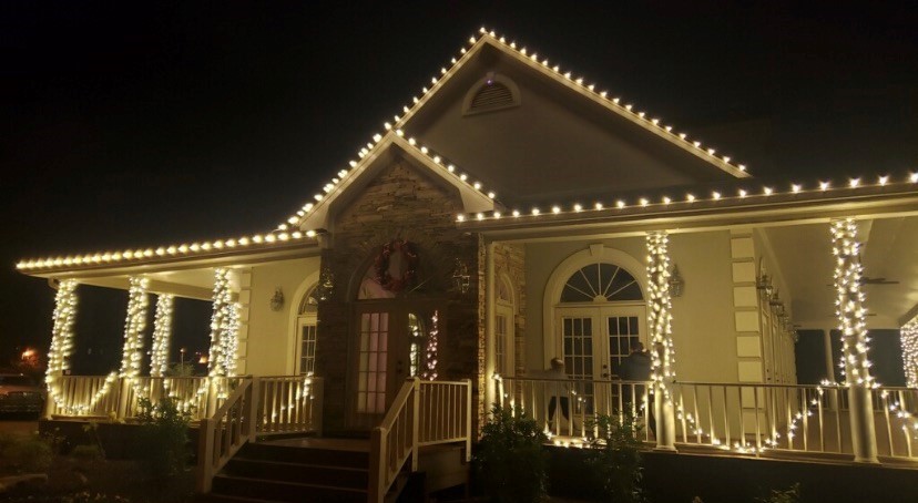 Holiday Lights for HOAs in the Atlanta Area